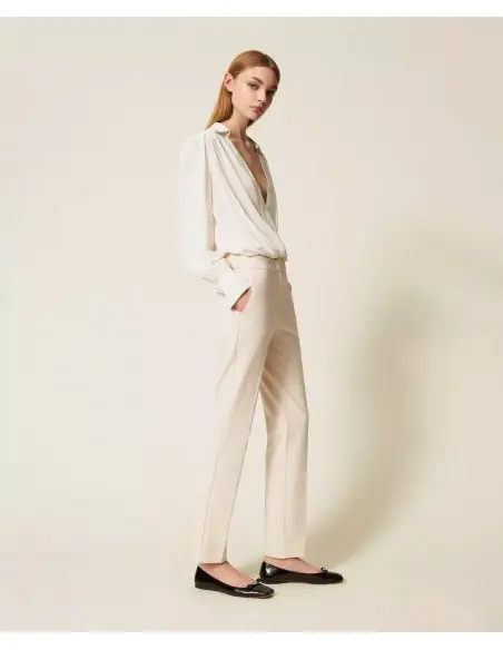 pantalon-con-raya-planchada-twin-set (2).webp