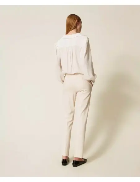 pantalon-con-raya-planchada-twin-set (3).webp