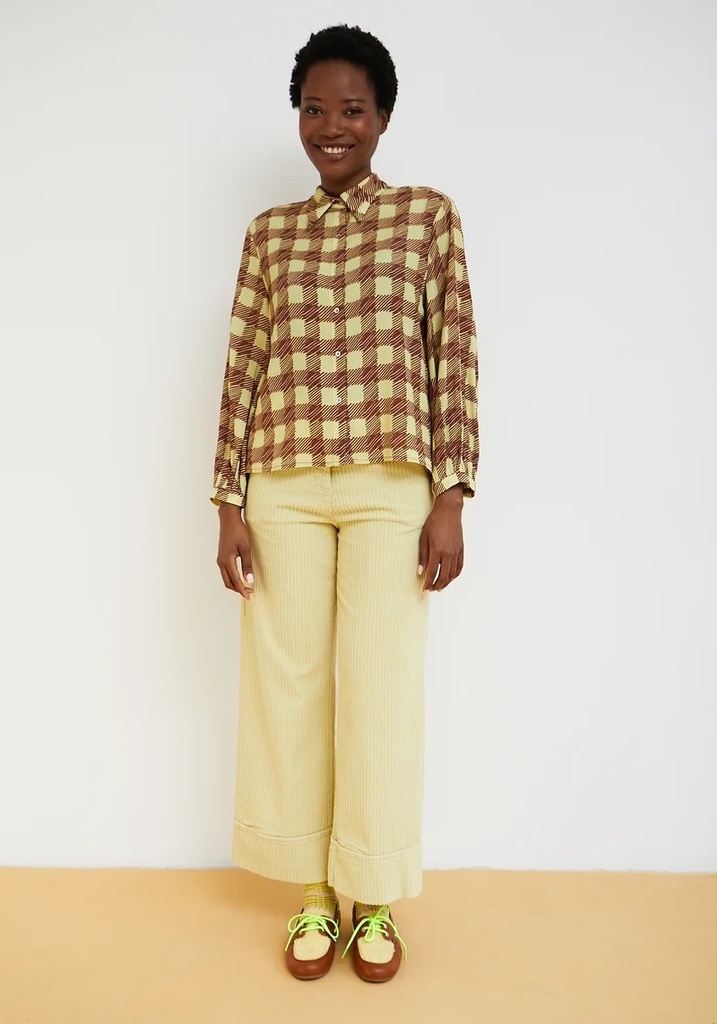 I26 CAMISA ESTAMPADA DE CUADROS (S)